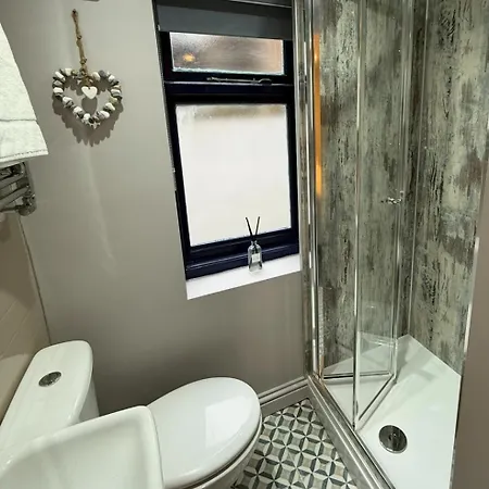 Driftwood Den Дом отдыха *