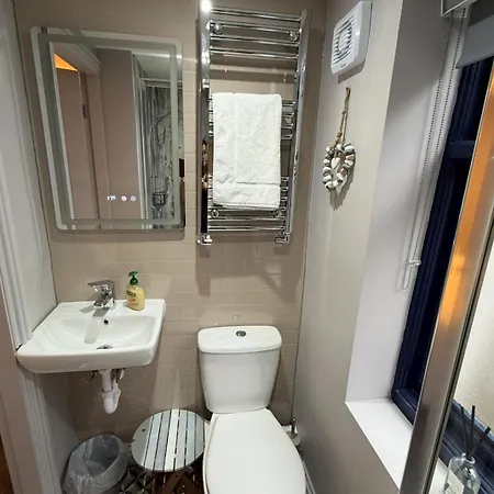 Driftwood Den Дом отдыха