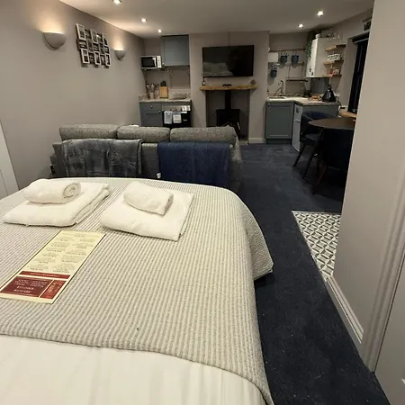 Driftwood Den Whitby