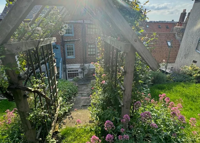 Driftwood Den Holiday home