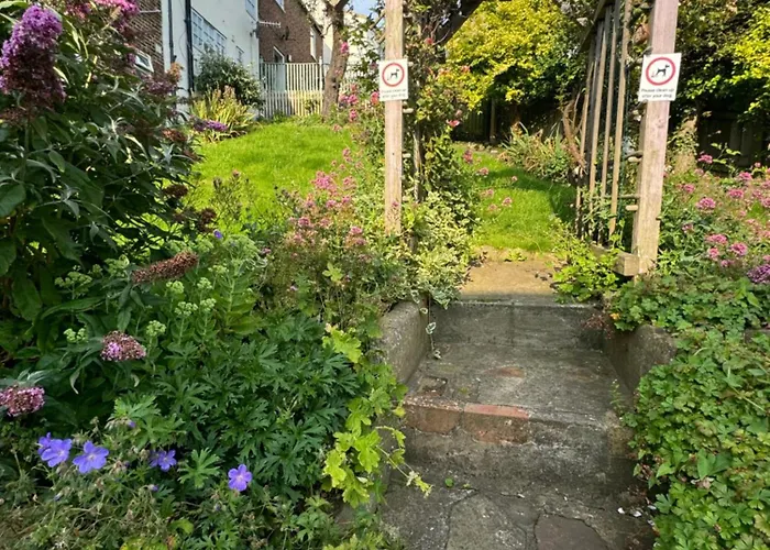 Holiday home Driftwood Den